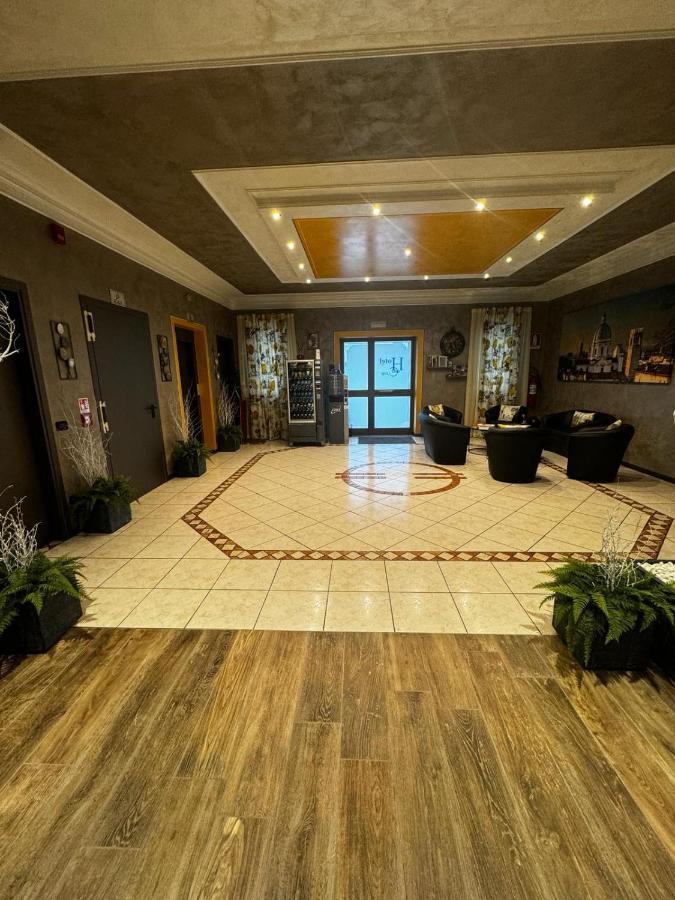 Hotel Euro Кастеньато Экстерьер фото